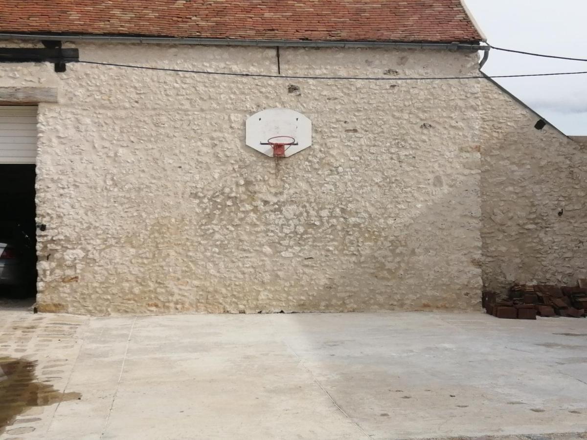 Chambre D'Hotes Le Domaine Des Hirondelles Champcenest Dış mekan fotoğraf